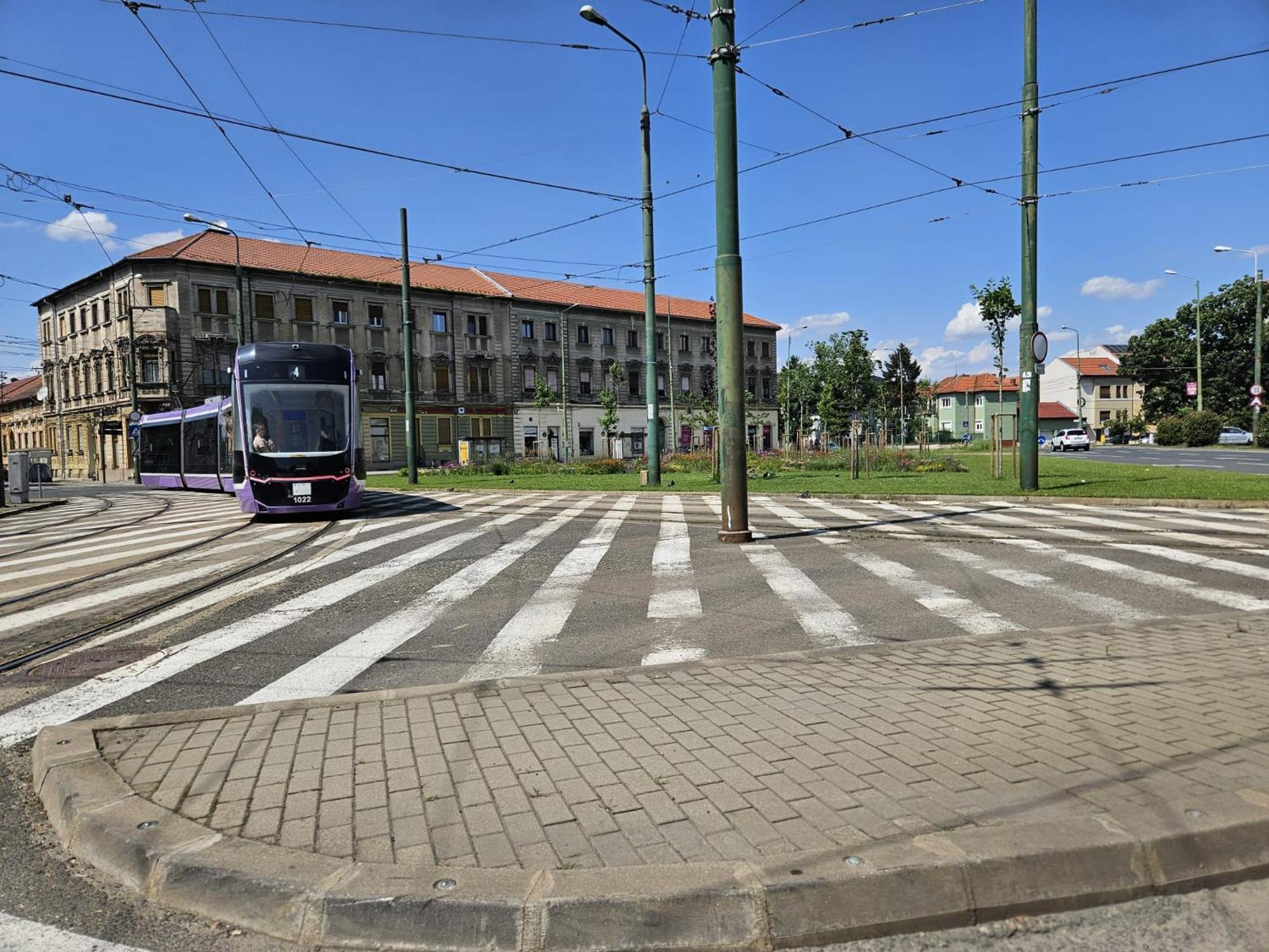 Central Sweet Apartment Self Check-In Тимишоара Экстерьер фото